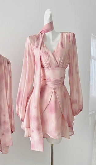 2025 summer new fairy dress temperament gentle style ribbon long sleeve v-neck dress R0272