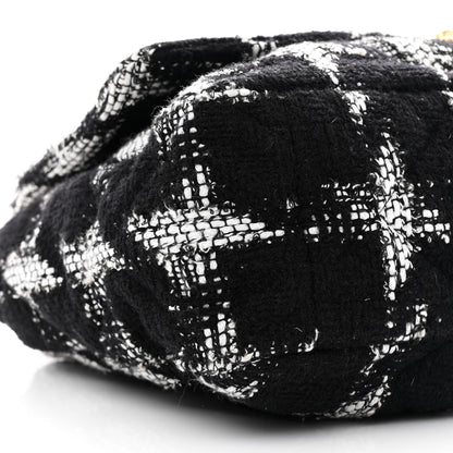 Tweed Quilted Maxi Chanel 19 Flap Black White