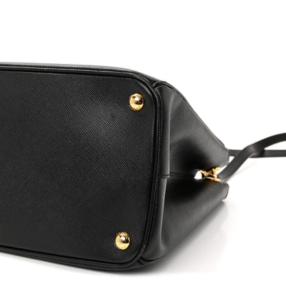 Saffiano Medium Galleria Double Zip Tote Black