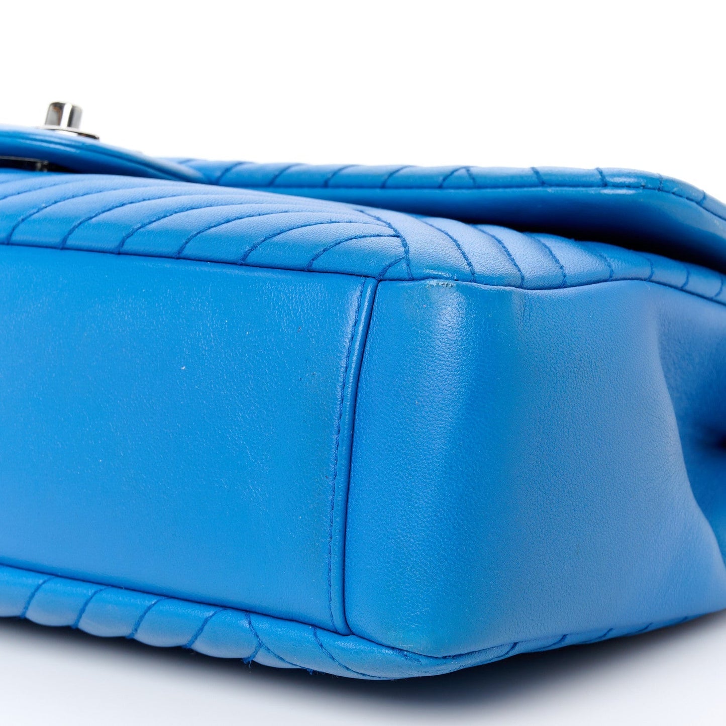 Lambskin Large CC Crossing Flap Blue