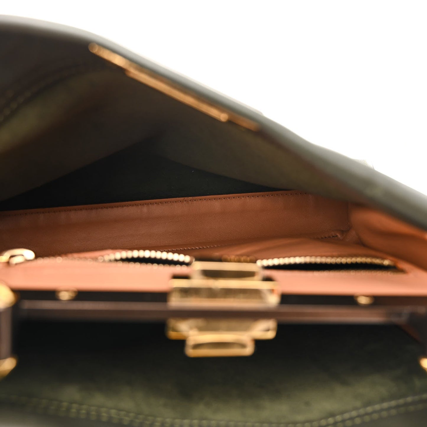 Vitello Seta Shiny Nappa Medium Peekaboo Iconic Satchel Verde Prato Makeup