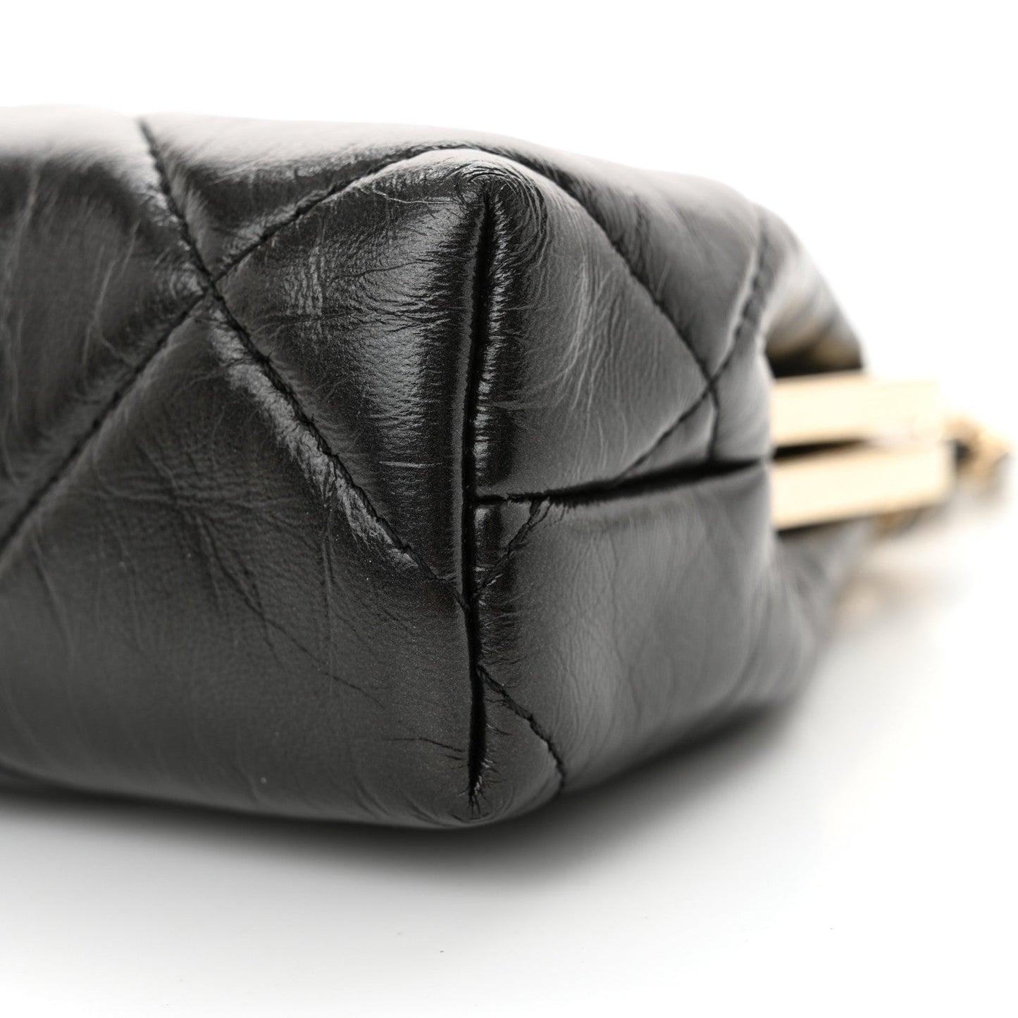 Shiny Aged Lambskin Quilted Kiss Lock Clutch With Chain Black