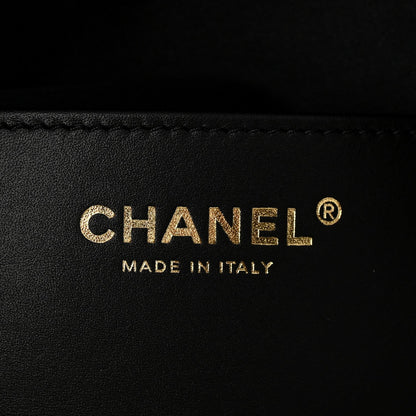 Caviar Quilted Medium Chanel 25 Handbag Black