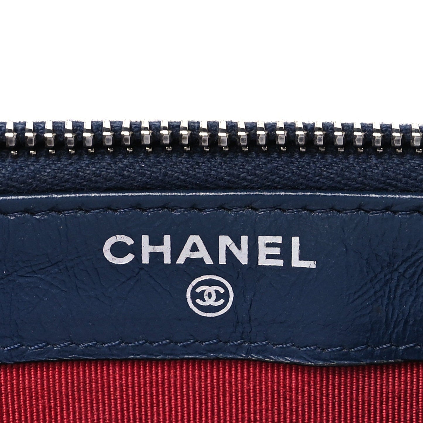 Aged Calfskin Quilted Small Gabrielle Clutch With Chain Navy Black
