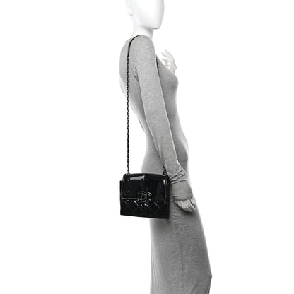 Patent Quilted Hamptons Flap Bag Black