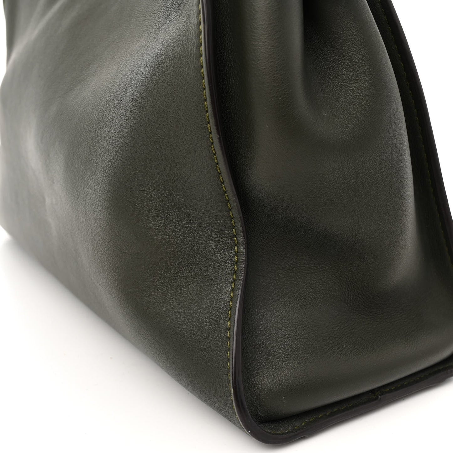 Vitello Seta Shiny Nappa Medium Peekaboo Iconic Satchel Verde Prato Makeup