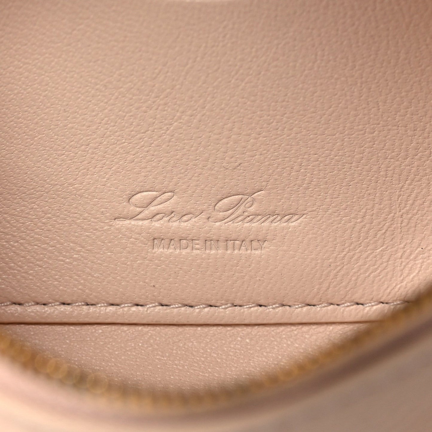 Grained Calfskin Extra Pocket Mini Pouch Creamed Honey