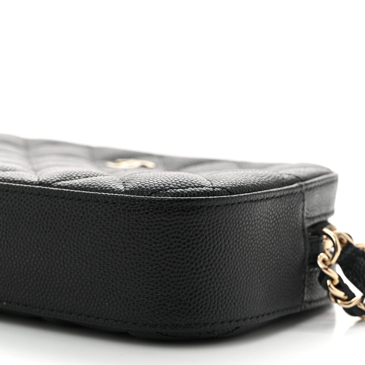 Caviar Quilted Vanity With Chain Black