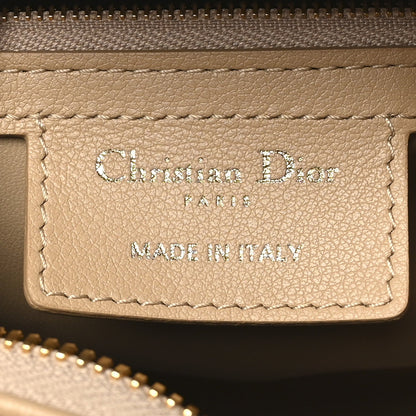 Calfskin Macrocannage Groove 20 Bag Biscuit