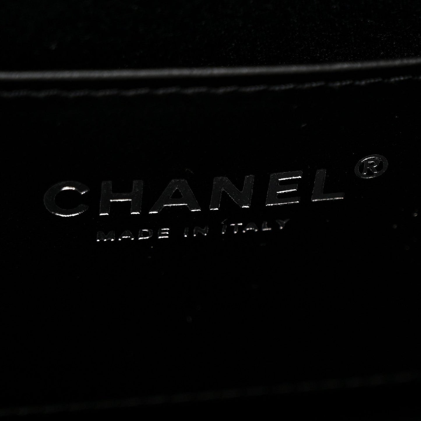 Metallic Caviar Quilted Mini Chanel 25 Handbag Silver