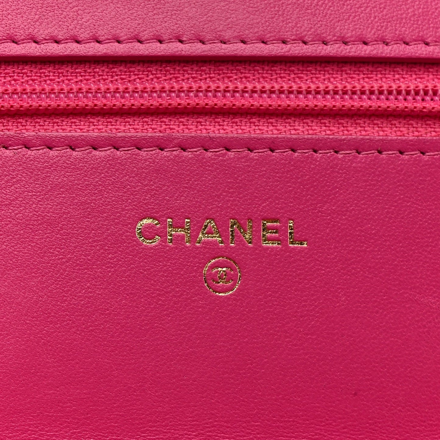 Wool Tweed Lambskin Quilted Chanel 19 Wallet On Chain WOC Fuchsia