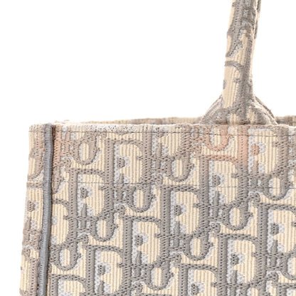 Oblique Medium Book Tote Grey