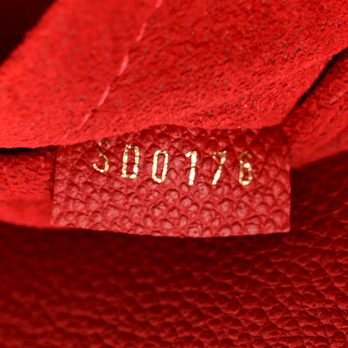 Monogram Venus Cherry