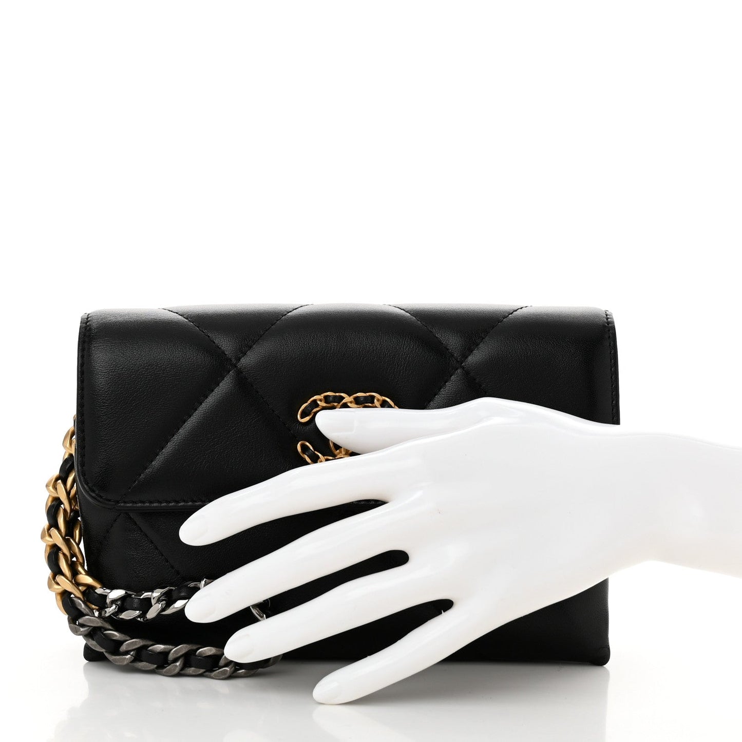 Lambskin Quilted Chanel 19 Flap Clutch Black