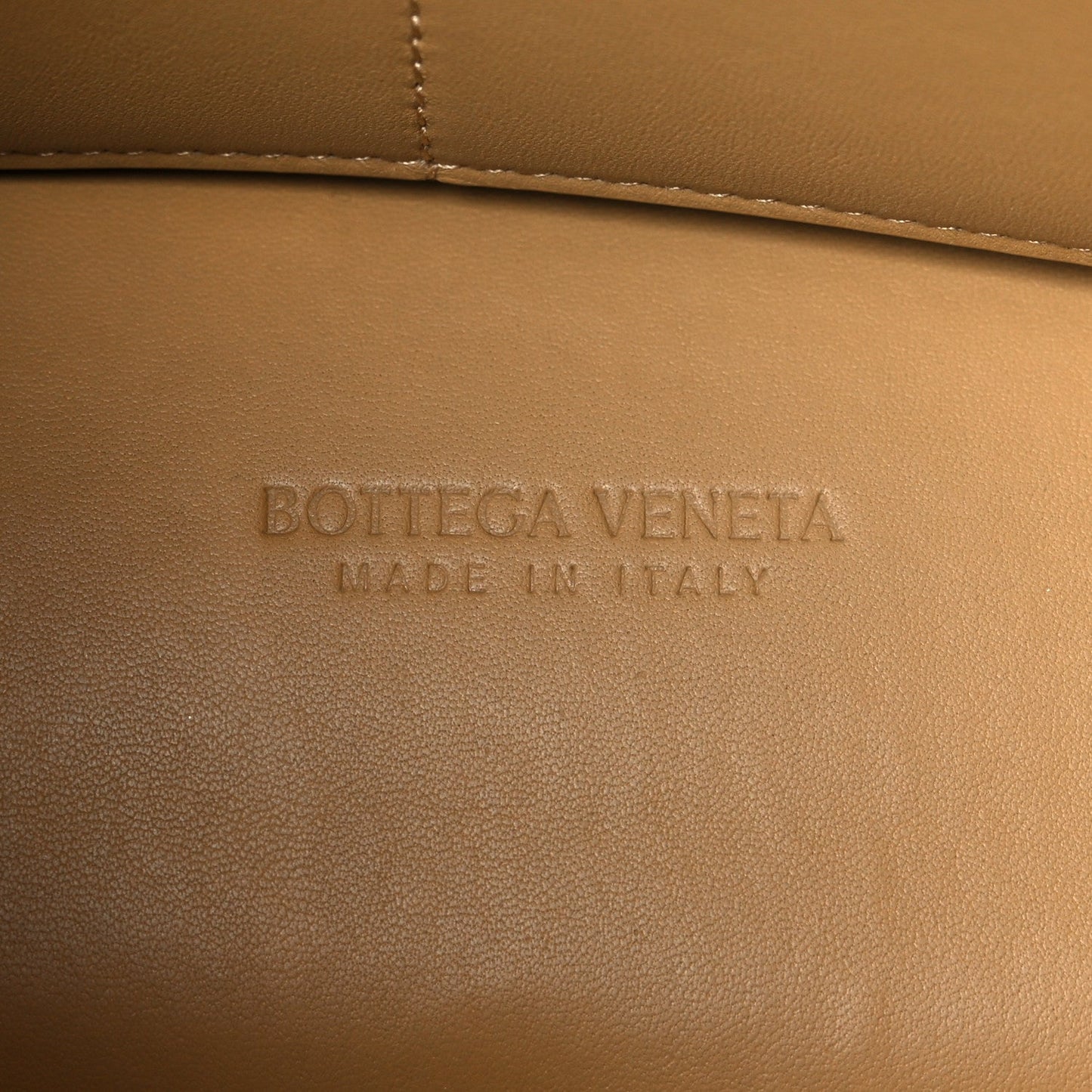 Nappa Intrecciato Medium Andiamo Shoulder Bag Dark Praline