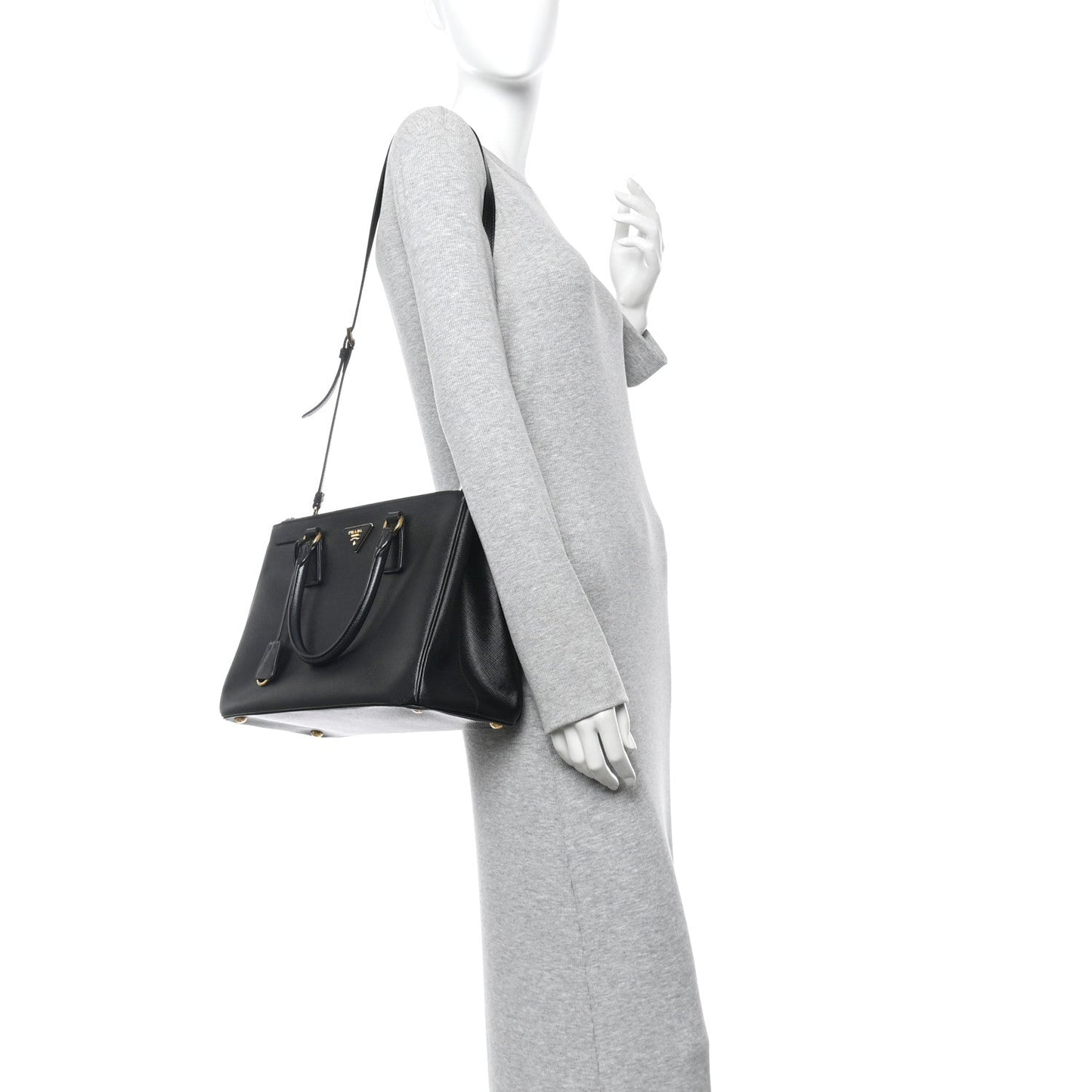 Saffiano Medium Galleria Double Zip Tote Black