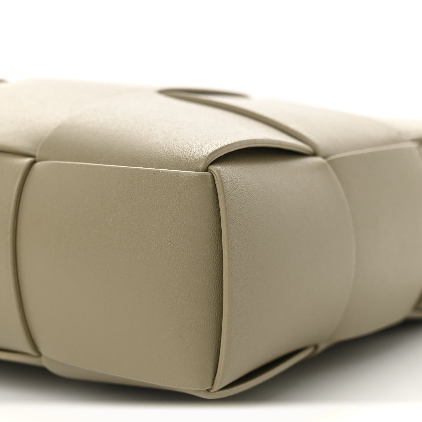 Lambskin Maxi Intrecciato Cassette Camera Bag Travertine