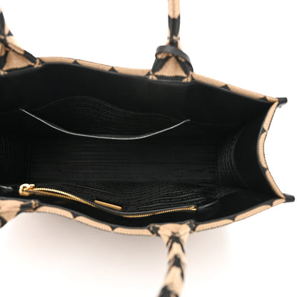Jacquard Saffiano Triangolo Symbole Embroidered Large Tote Black Corda