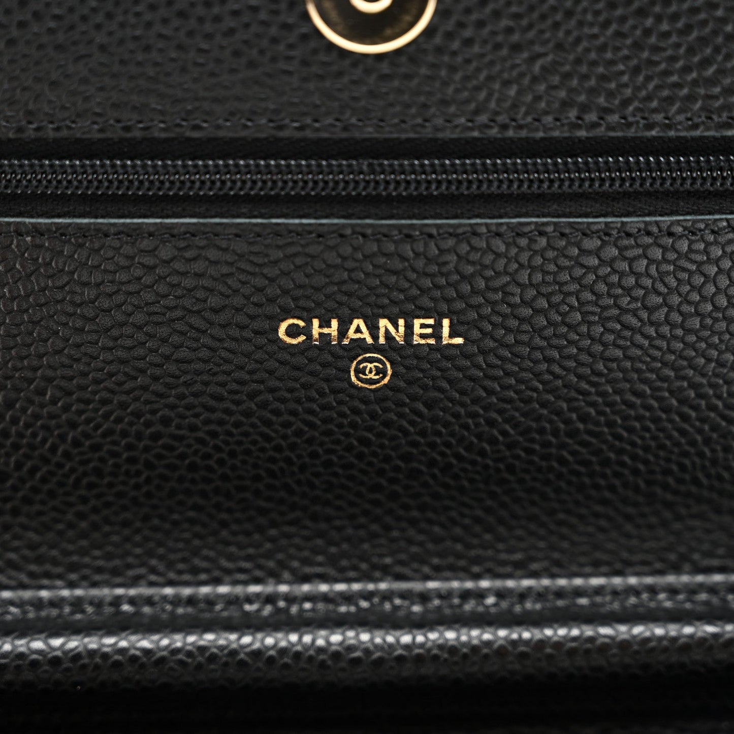 Caviar Quilted Wallet on Chain WOC Black