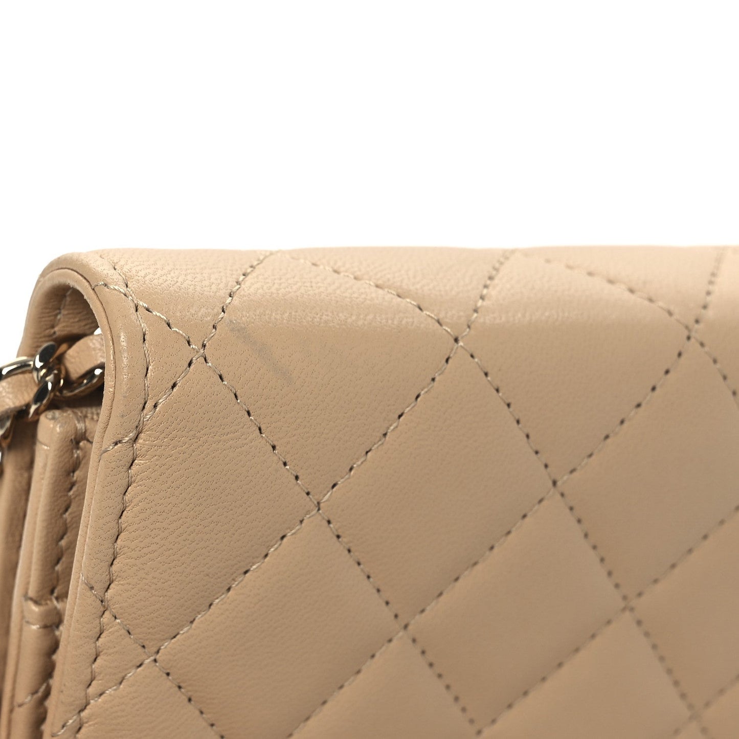 Lambskin Quilted Wallet On Chain WOC Beige