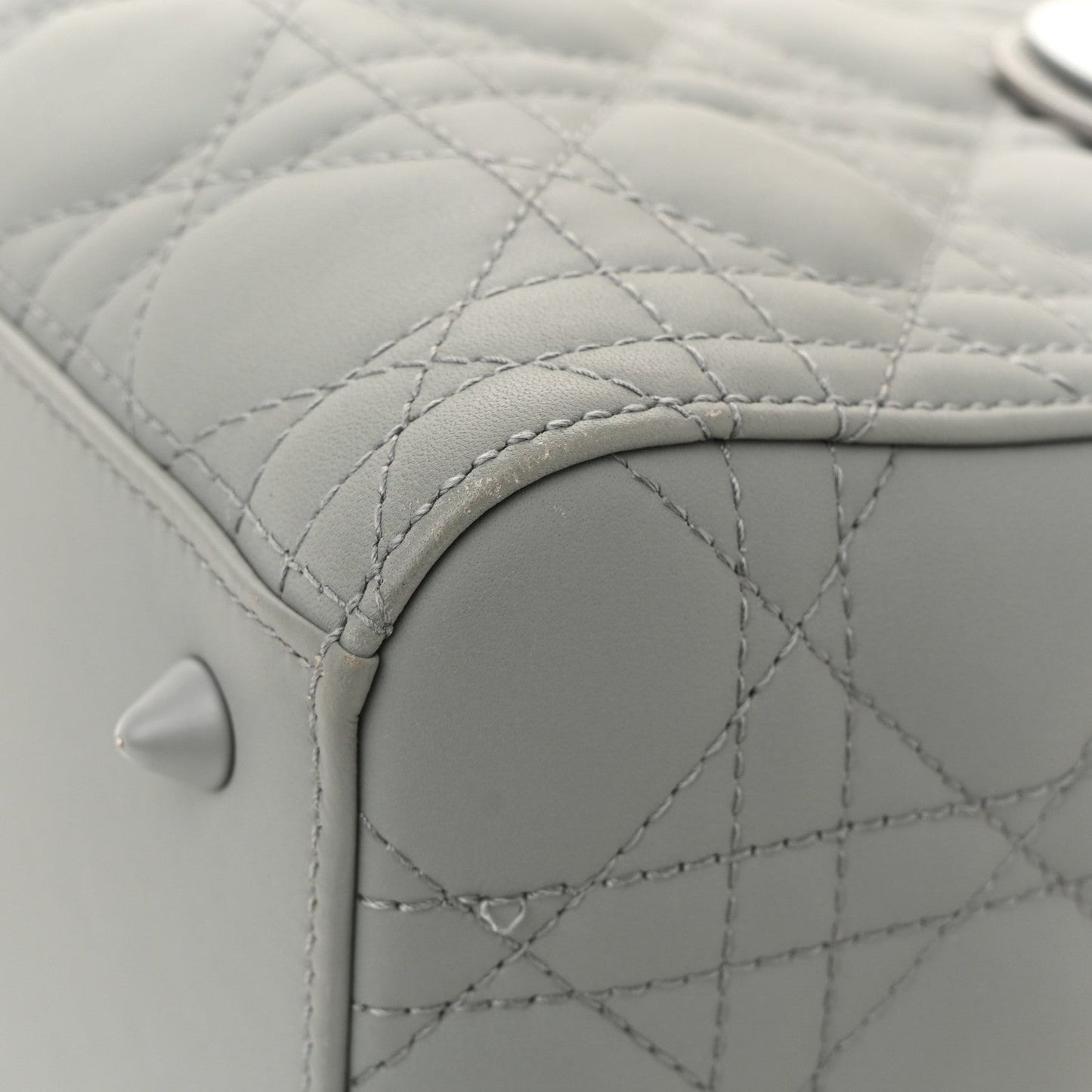 Ultra Matte Calfskin Cannage Medium Lady Dior Grey Stone