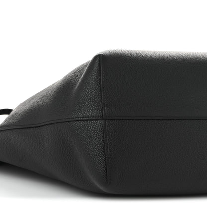 Grained Calfskin Triomphe Medium Cabas Anais Black