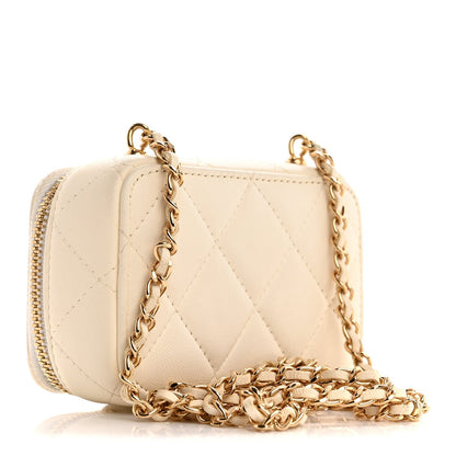Lambskin Quilted Golden Plate Clutch With Chain White