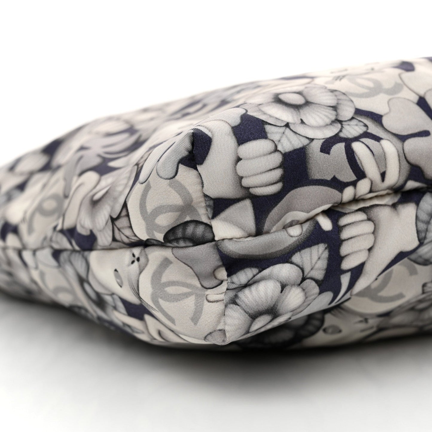 Nylon Cat Emoticon Tote Navy Silver