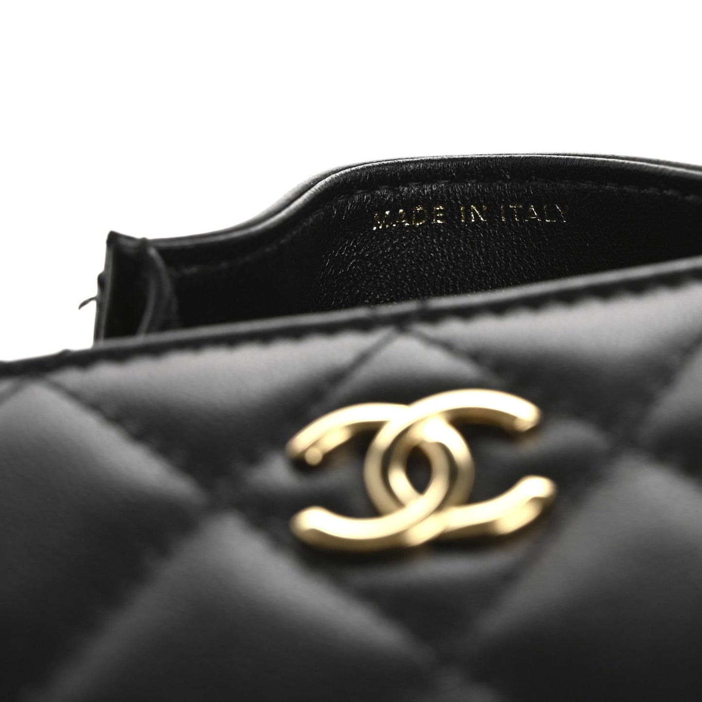 Lambskin Quilted Flap Card Holder With Cuff Black