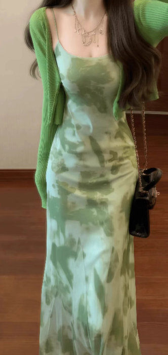 Green floral suspender dress, beautiful waist and slim hip skirt R0618