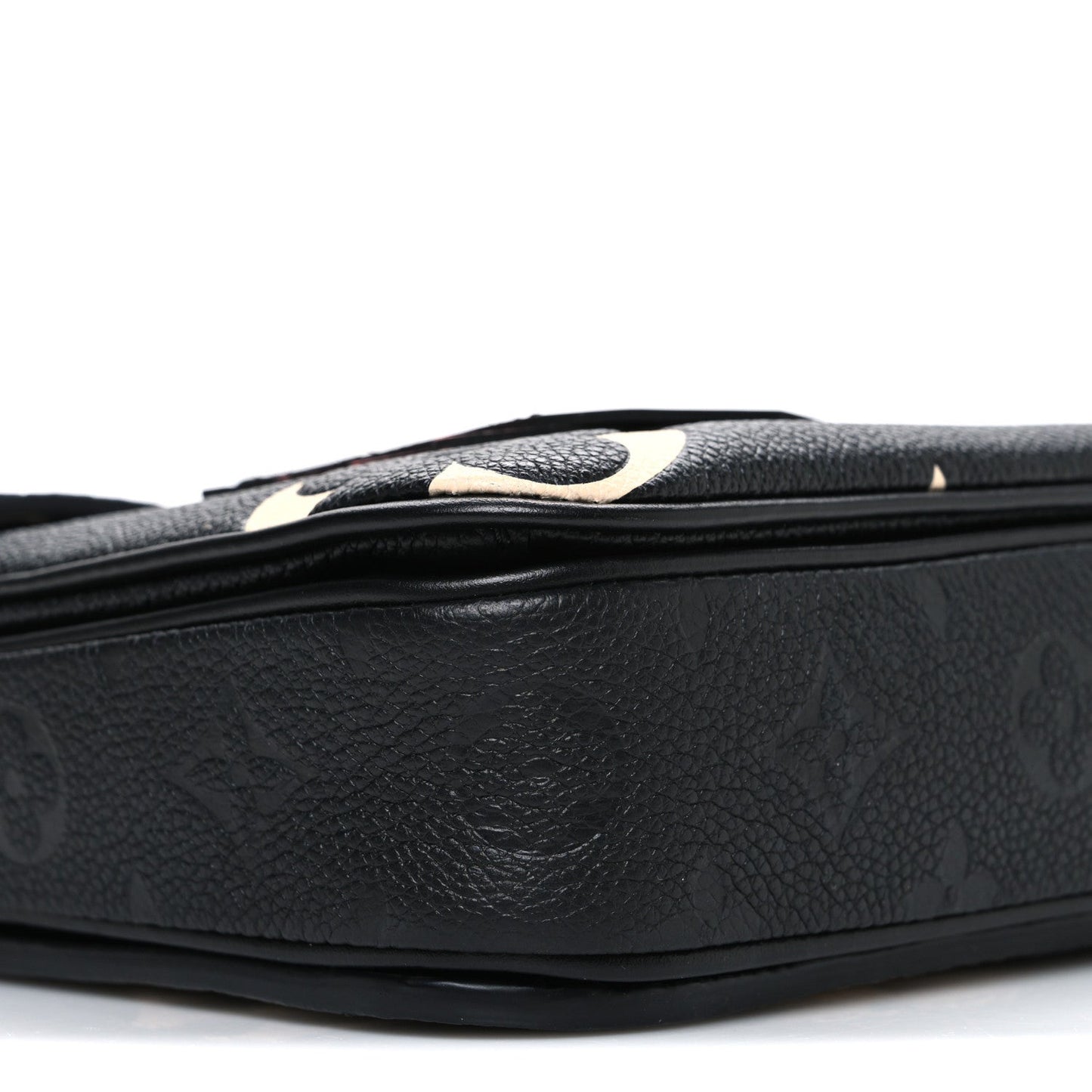Empreinte Monogram Giant Crafty Pochette Metis Black Creme