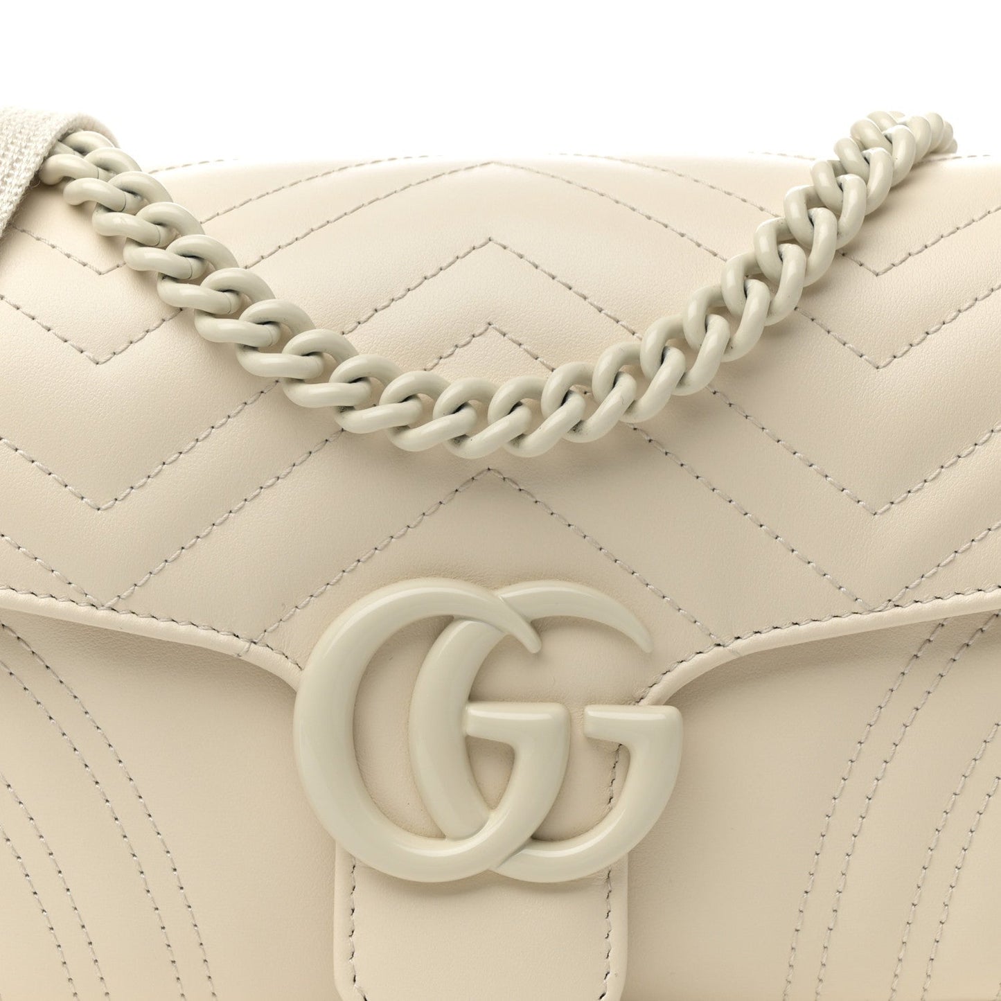 Calfskin Matelasse Monochrome GG Marmont Crossbody Shoulder Bag White