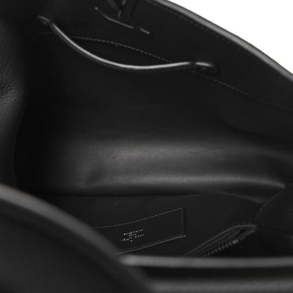 Taurillon Capucines GM Souple Matte Black