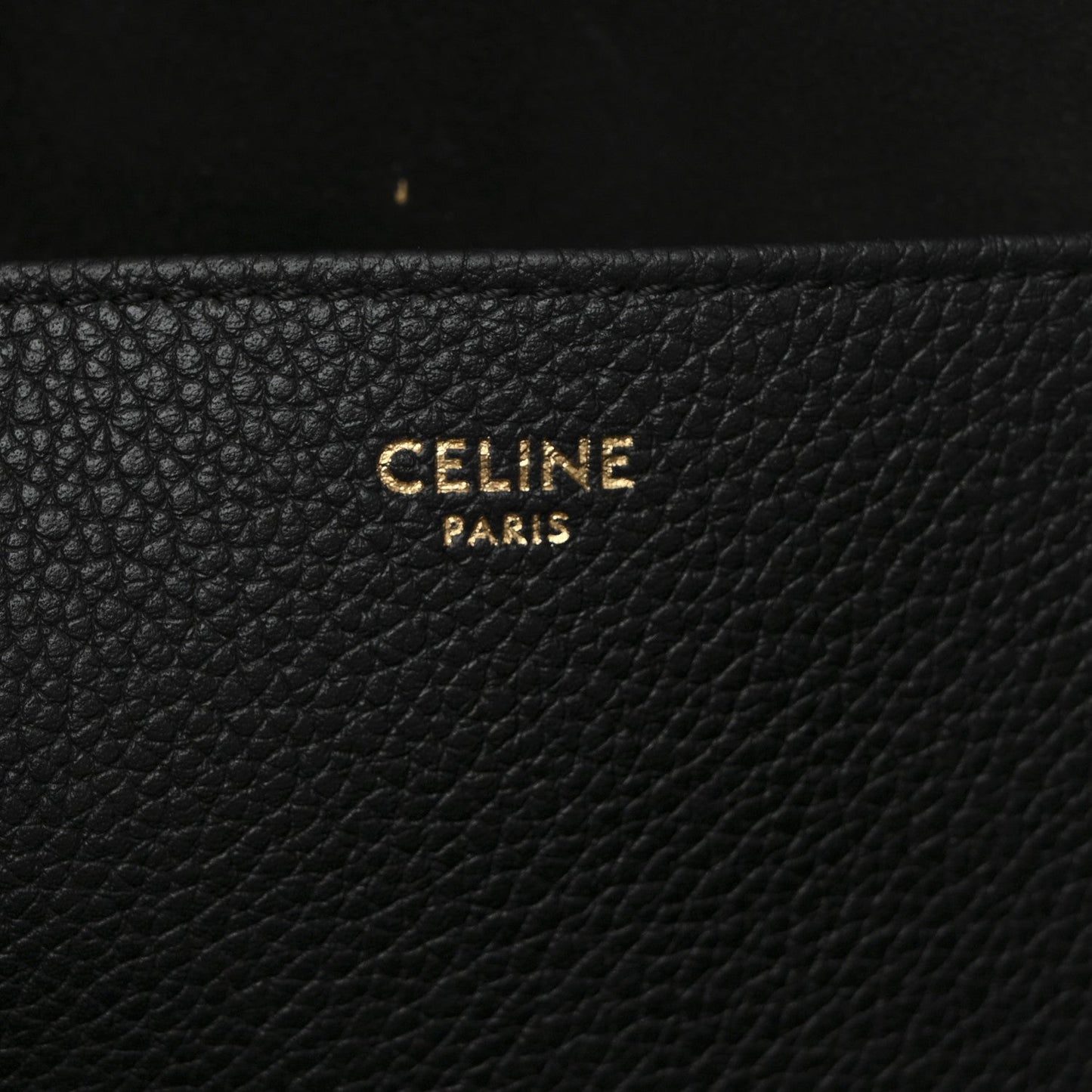 Grained Calfskin Triomphe Medium Cabas Anais Black