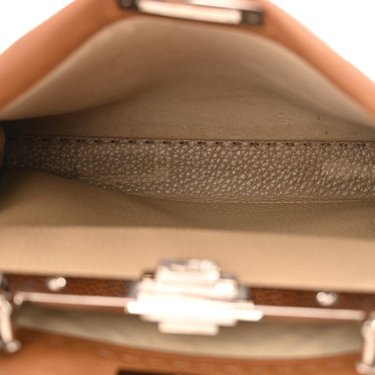 Cuoio Romano Selleria Bi-Color Medium Peekaboo Iconic Satchel Mou Deserto