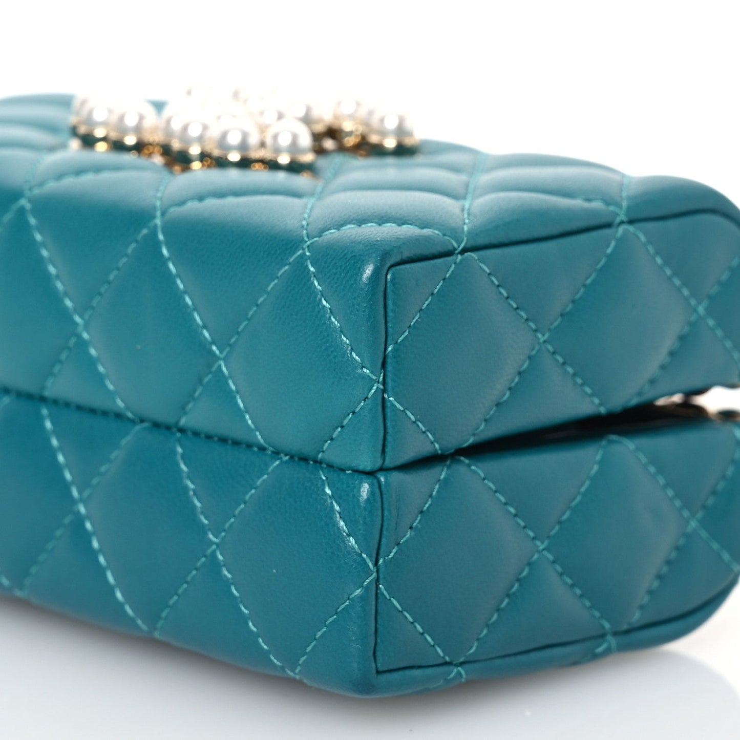 Lambskin Quilted Pearl CC Vanity Case Turquoise