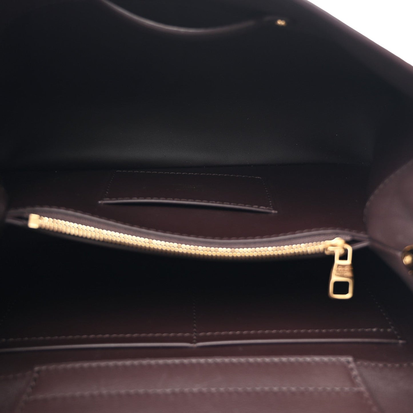 Smooth Calfskin Capucines MM Souple Chocolate