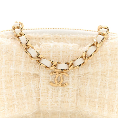 Tweed Quilted Bow Flap Card Holder On Chain White