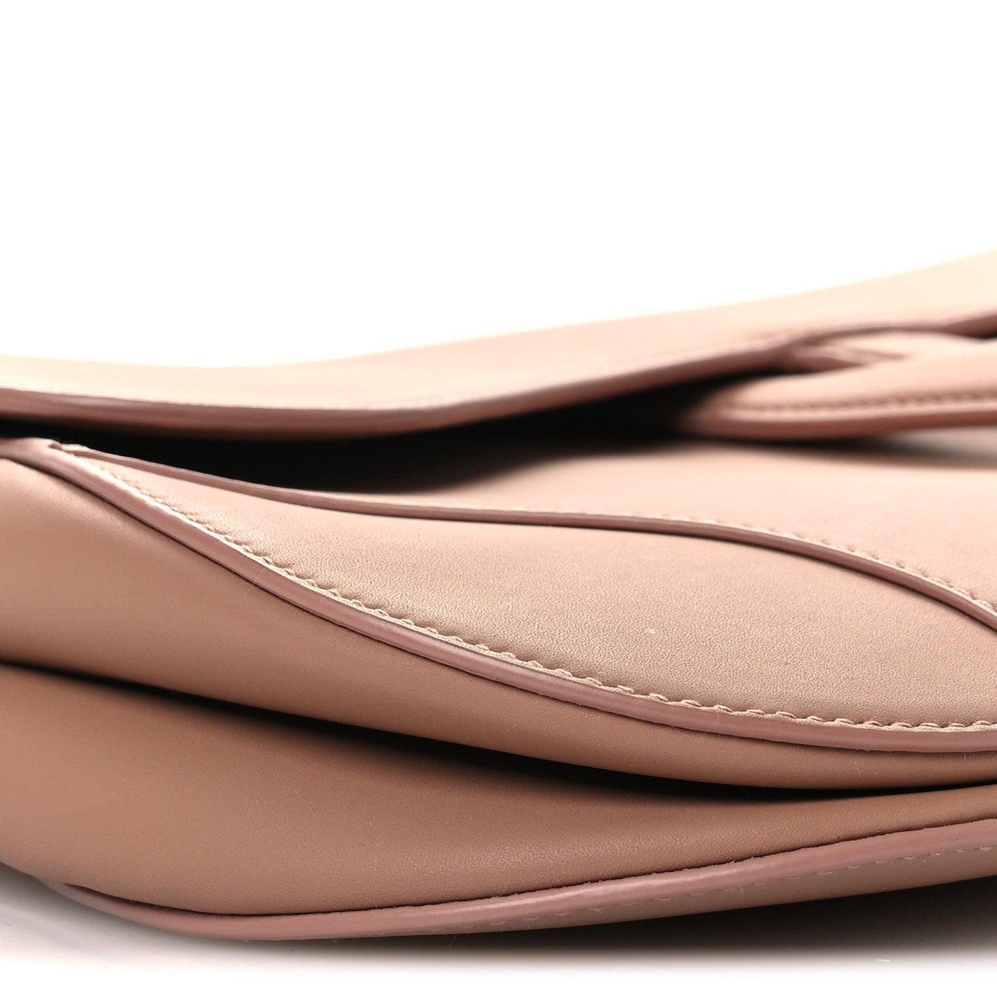 Ultra Matte Calfskin Saddle Bag Fard