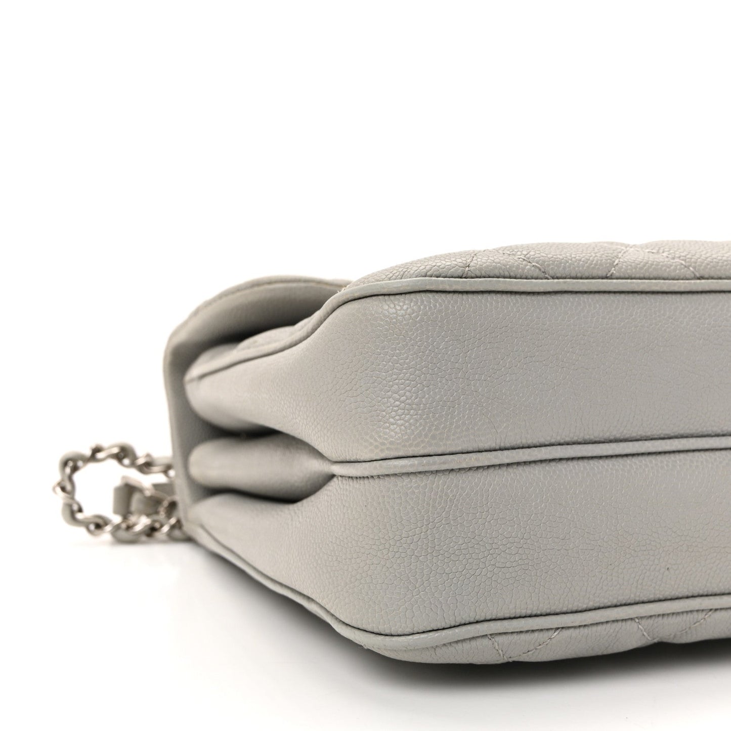 Caviar Quilted Medium Urban Companion Flap Grey