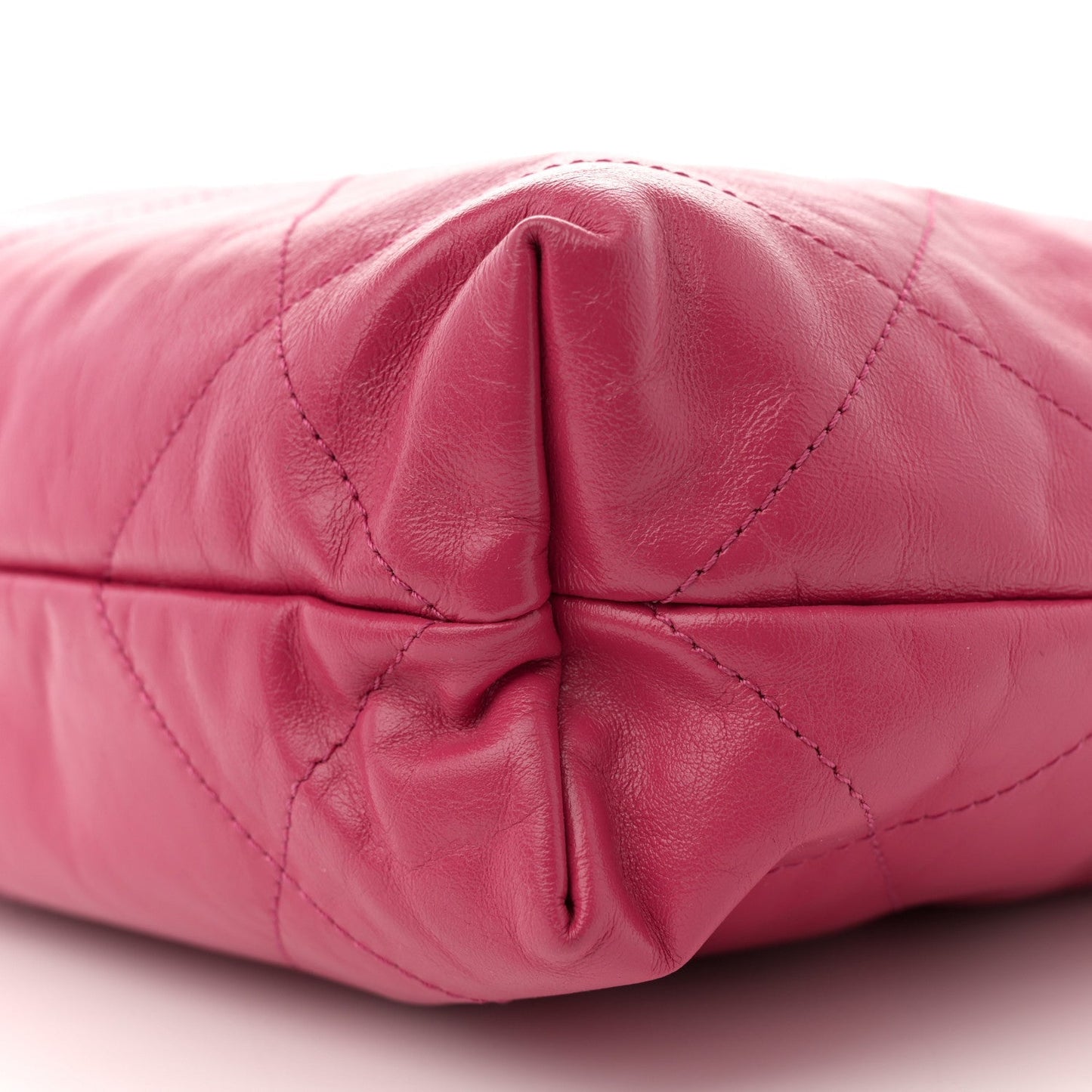 Shiny Calfskin Quilted Small Chanel 22 Fuchsia