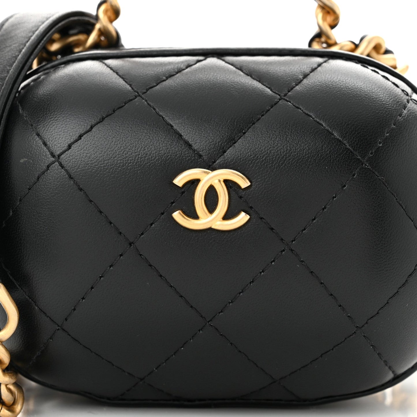 Lambskin Quilted CC Bubble Vanity Case With Chain Black