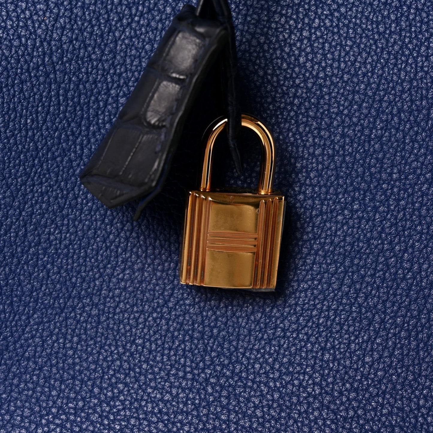 Taurillon Novillo Matte Alligator Birkin Touch 30 Bleu Saphir Bleu Marine