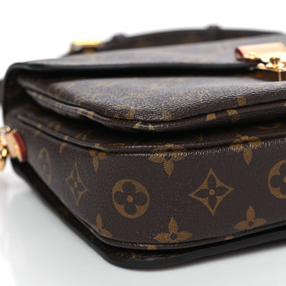 Monogram Pochette Metis