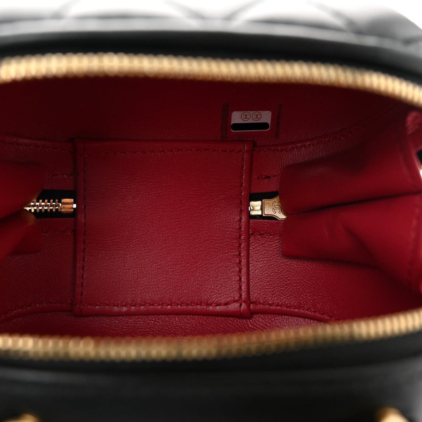Lambskin Quilted CC Bubble Vanity Case With Chain Black