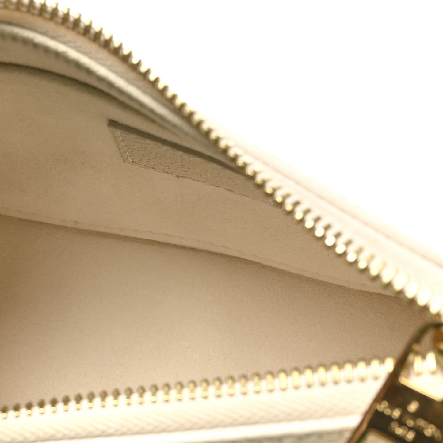 Epi Monogram Milky Way Marellini Quartz