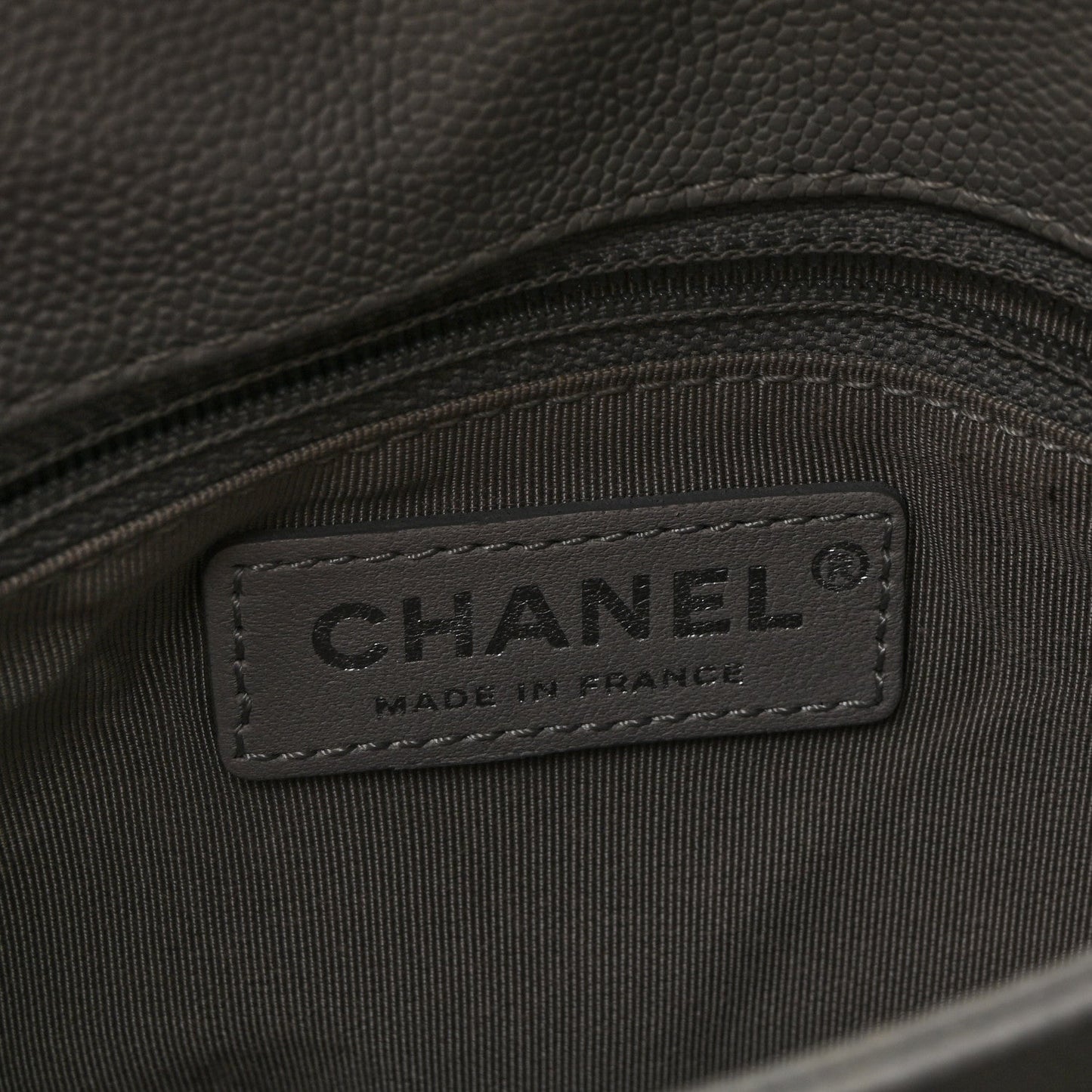 Caviar Quilted Medium Urban Companion Flap Grey