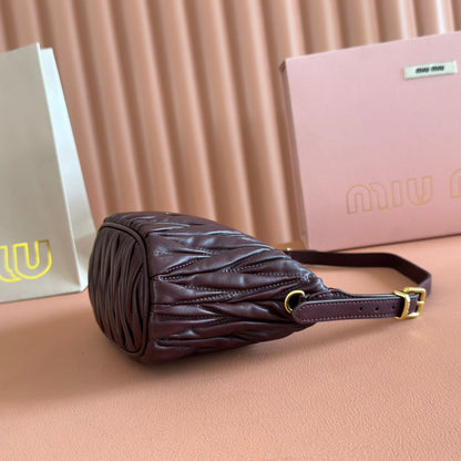 Miu Matelassé Pouch Bag 15cm Chocolate Leather