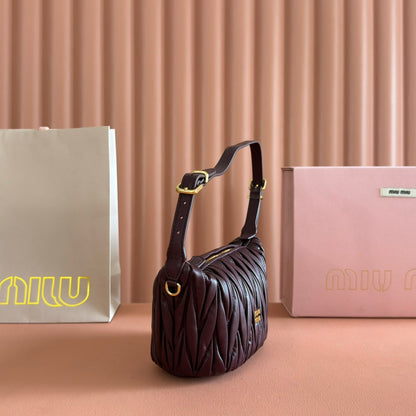 Miu Matelassé Pouch Bag 15cm Chocolate Leather