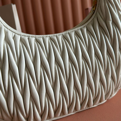 Miu Wander Matelassé Shoulder Bag 29cm White Lambskin